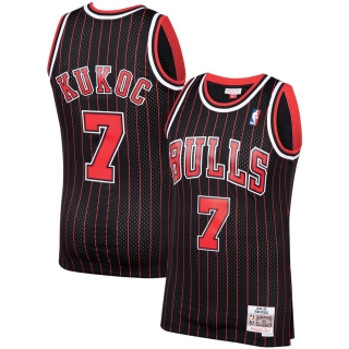 Men's Chicago Bulls Toni Kukoc Mitchell & Ness 1995-96 Hardwood Classics Swingman Player Jersey