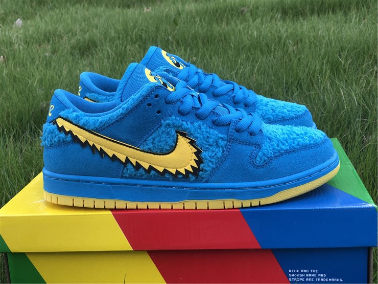 Authentic Grateful Dead x Nike SB Dunk Low - SirSneaker.cn