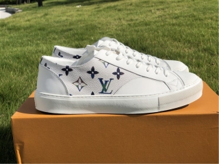 Authentic LV Shoes 017