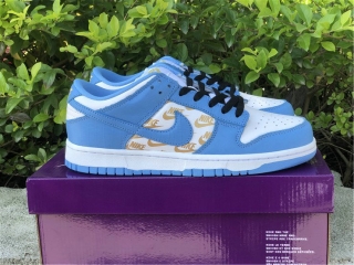 Authentic Supreme x Nike SB Dunk Low OG QS