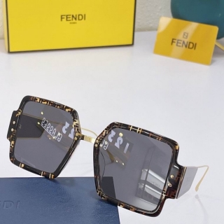 Fendi Glasses 0714 (180)_5253830