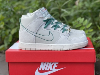 Authentic Nike SB Dunk HI SE