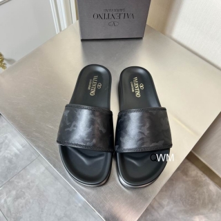 VALENTINO 041714 sz38-44WM 01_928599
