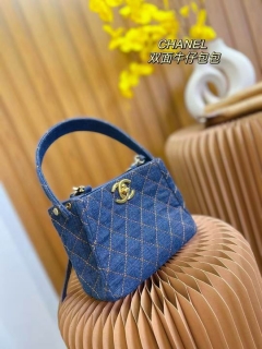 Chanel18x13cm CN1_841508