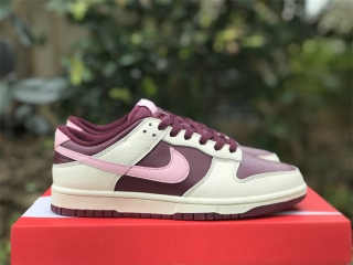 Nike Dunk Low “Valentine’s Day”