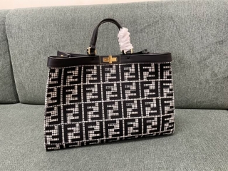 FENDI Original 674 41X16X29