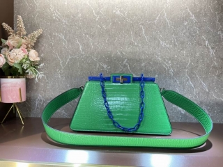 Fendi Peekaboo F0678 33cm CN18_936941