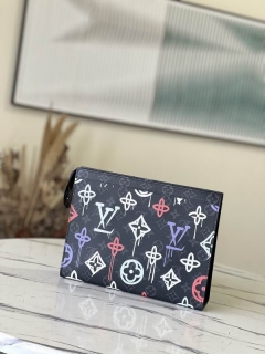 LV Pochette Voyage M81803 27x21x6cm gf1_936923