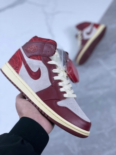 Perfect Nike Air Jordan 1 Mid SE WMNS