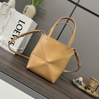 LOEWE 052322 16