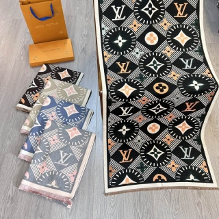 LV scarf E22 (11)_1428171
