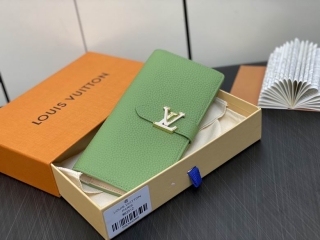 LV Wallet Vertical M82512 10x19x1