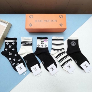 LV socks (5)_1475448