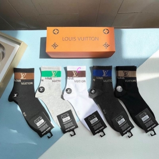 LV socks (8)_1475477