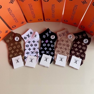 LV socks (9)_1475480