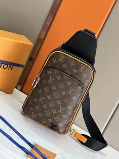 LV Backpack M46178 20X31X7cm XM 2色 10_1115549