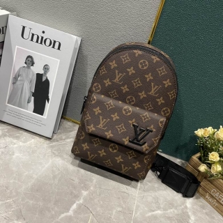 LV Backpack M23736 20X30X4cm XM 4色 28_1117209