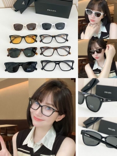 Prada Glasses (10)_1589143