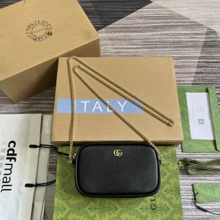 GUCCI 772759 11X18