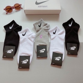 Nike socks (2)_1946621
