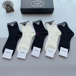 Prada socks (1)_1946622