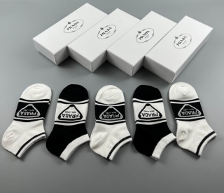 Prada socks (17)_1946773