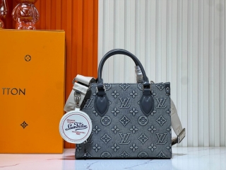 LV On  M46373 25x19x11 5cm ss1_1956728