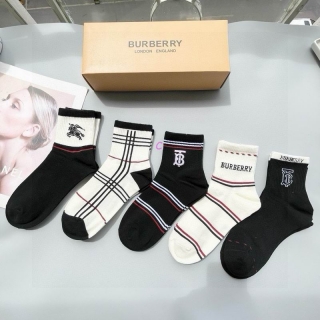 Burberry socks (1)_2989893