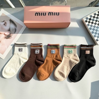 Miumiu socks (4)_2989990