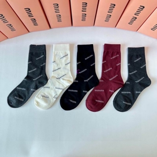 Miumiu socks (11)_2989997