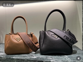 Prada 1BA362 19 5x18x9cm AP31_1957329