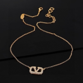 Valentino necklace 05yxh04 (2)_3108148