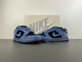 Perfect 2025 Supreme x Nike Dunk Low SB Men's Shoes