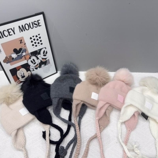 Loewe hat (1709)_3417718