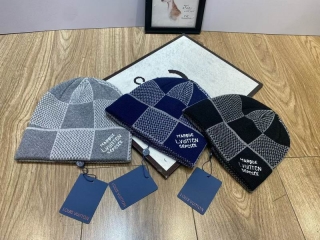 LV hat (1995)_3417831