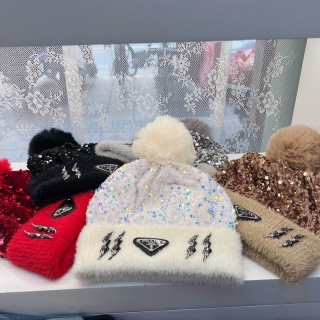 Prada hat (1541)_3418099