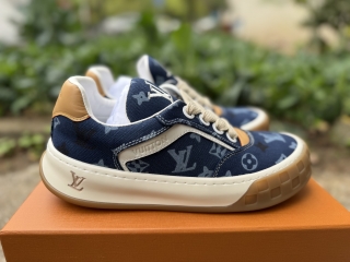 Authentic LOUIS VUITTON Tilted  Men's Shoes 