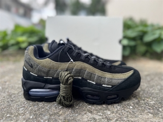 Authentic UNDEFEATED × Nike Air Max 95 SP