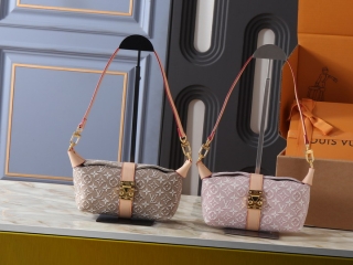LV Mia M2A382 22x14 5x8cm ss1_2026664