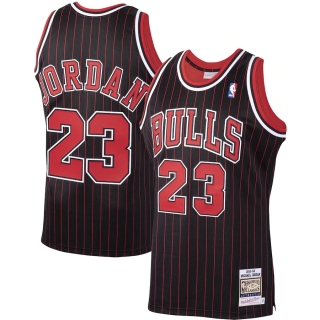 Men's Chicago Bulls Michael Jordan Mitchell & Ness Black Hardwood Classics 1995-96 Authentic Jersey