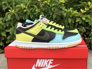 Authentic Nike Dunk Low SE“Free 99”