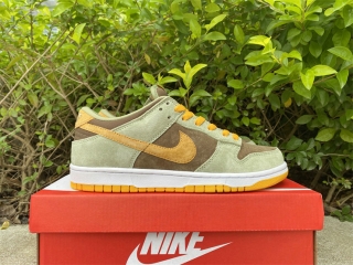 Authentic Nike Dunk Low SE Dusty Olive