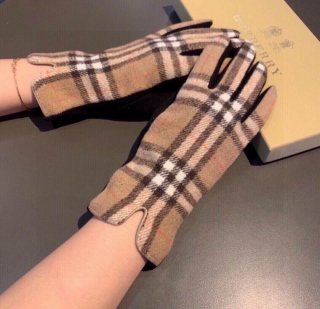 Burberry gloves one size (5)_5454823