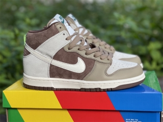 Authentic Nike Dunk High “Light Chocolate”