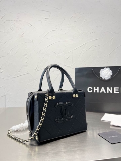 Chanel 22x18cm CN1_841507
