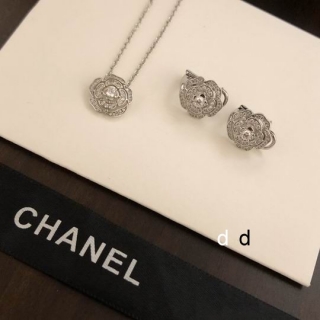 Chanel necklace  earing 3dly04_1178871