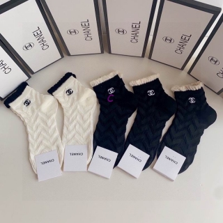 Chanel socks (3)_1475423