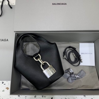 Balenciaga  Original Edition Locker 15X15X15cm 010304 GY 1_1157783