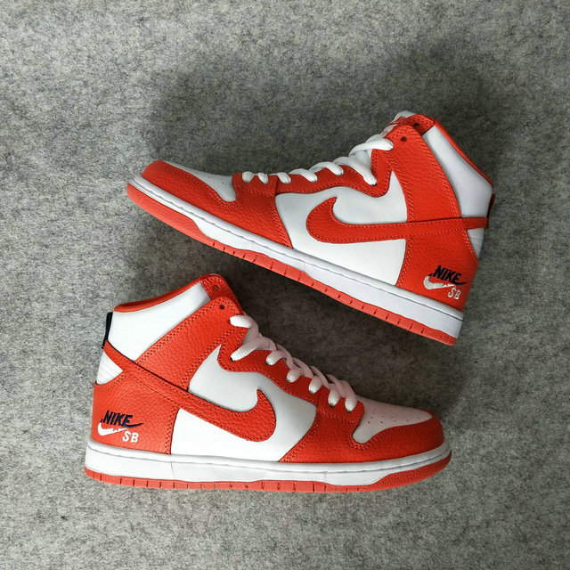 dunk sb university red