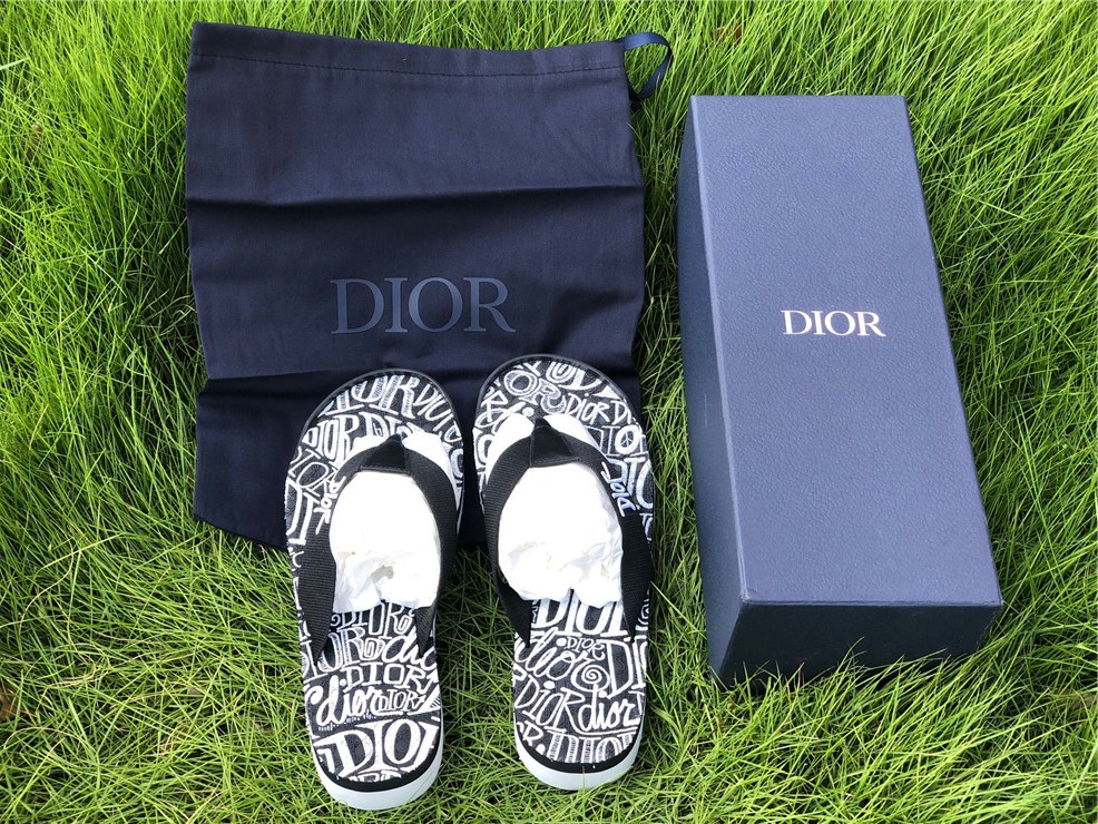 dior bedroom slippers